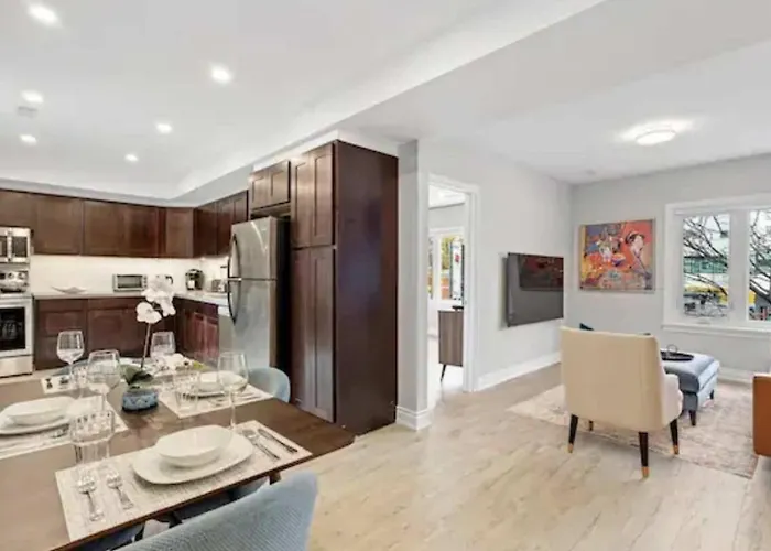 Casa St Clair - Suite -Style Suite W Lrg Patio Toronto