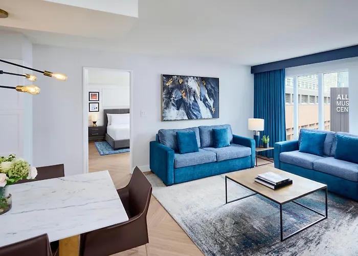 Pantages Hotel Toronto Centre